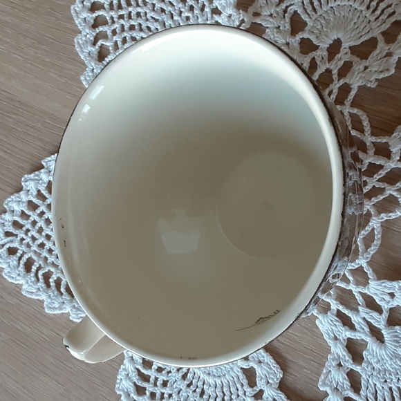 Johnson Brothers England The Friendly Village Teacups 6 oz The Ice House (3) - Picture 8 of 15